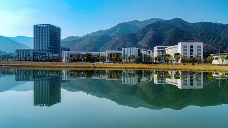 深圳电子配件批发市场：代发的秘密与选择要点